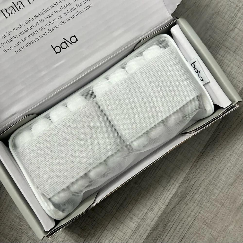 NEW BALA 2 Pound Bangles in Bone White Wrist Weights Pilates Yoga Viral - Picture 12 of 13